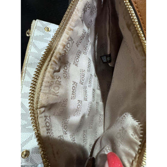 Michael Kors Fulton Large White,Gray Signature Logo Crossbody Bag - Picture 15 of 16